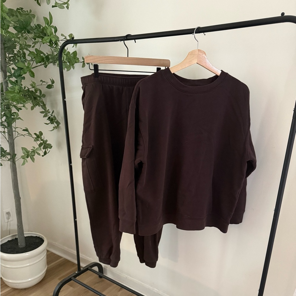 Universal Thread Dark Brown Lounge Set - image 1